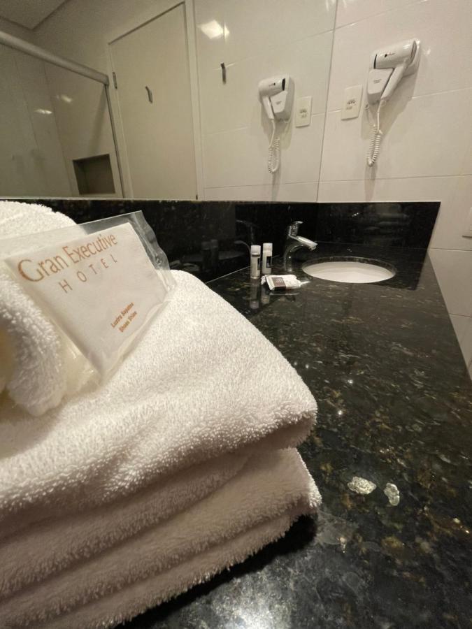 Gran Executive Hotel Uberlândia Eksteriør billede